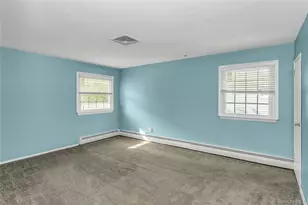 708 Salisbury Park Dr, Westbury, NY 11590 - Photo 17