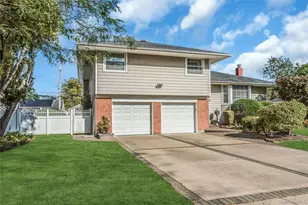 708 Salisbury Park Dr, Westbury, NY 11590 - Photo 3