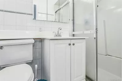 708 Salisbury Park Drive, Westbury, NY 11590 - Photo 19