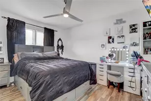 69-14 Little Neck Pkwy, Glen Oaks, NY 11004 - Photo 13