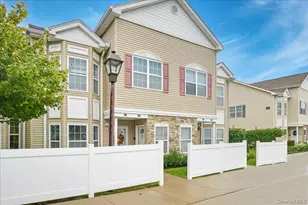 133 Spring Dr, East Meadow, NY 11554 - Photo 7