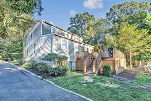 81 Beach Rd, Wading River, NY 11792 - Photo 5