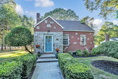 81 Beach Road, Wading River, NY 11792 - Photo 1