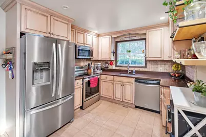 81 Beach Road, Wading River, NY 11792 - Photo 13