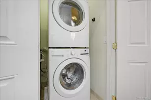 383 Summer Ct, East Meadow, NY 11554 - Photo 33