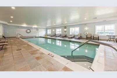 383 Summer Court, East Meadow, NY 11554 - Photo 9