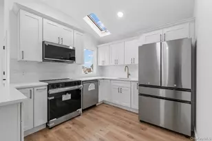 873 S 7th St, Lindenhurst, NY 11757 - Photo 13