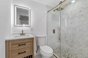 873 S 7th St, Lindenhurst, NY 11757 - Photo 19