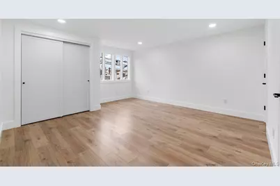 873 S 7th Street, Lindenhurst, NY 11757 - Photo 17