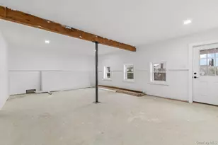 873 S 7th St, Lindenhurst, NY 11757 - Photo 21