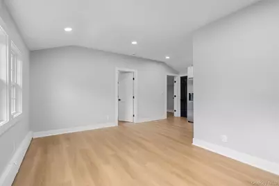 532 Taylor Avenue, Patchogue, NY 11772 - Photo 5