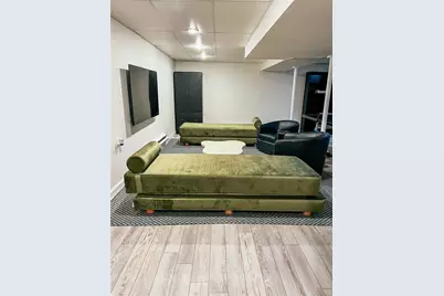 220 Pleasure Drive, Riverhead, NY 11901 - Photo 29