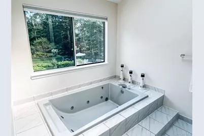 220 Pleasure Drive, Riverhead, NY 11901 - Photo 19