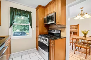 628 Scarsdale Rd, Tuckahoe, NY 10707 - Photo 7