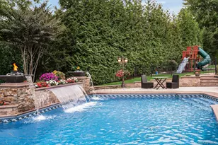 1 Regency Ln, Dix Hills, NY 11746 - Photo 35