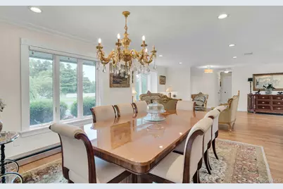 1 Regency Lane, Dix Hills, NY 11746 - Photo 17