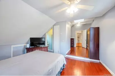 190 Connetquot Drive, Oakdale, NY 11769 - Photo 45