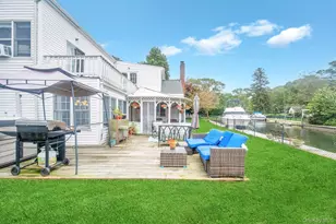 190 Connetquot Dr, Oakdale, NY 11769 - Photo 15