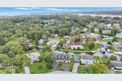 190 Connetquot Drive, Oakdale, NY 11769 - Photo 3