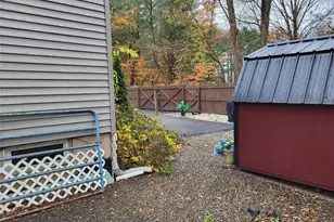 318 Maple St, Kerhonkson, NY 12446 - Photo 35