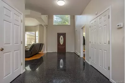 85 York Road S, Bloomingburg, NY 12721 - Photo 11