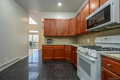 85 York Road S, Bloomingburg, NY 12721 - Photo 15