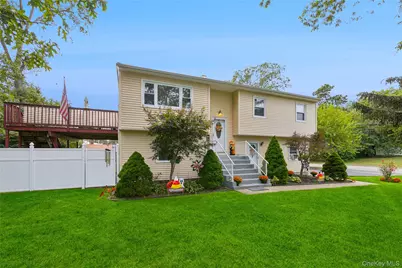 308 Browns Road, Nesconset, NY 11767 - Photo 31