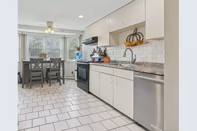 308 Browns Road, Nesconset, NY 11767 - Photo 15