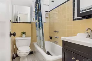 48-05 42nd St, Sunnyside, NY 11104 - Photo 5