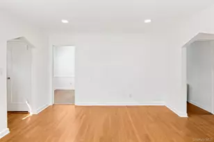 1218 Terrace Blvd, New Hyde Park, NY 11040 - Photo 9