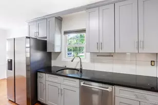 1218 Terrace Blvd, New Hyde Park, NY 11040 - Photo 7