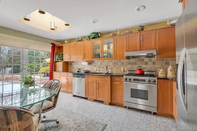 1 Crystal Drive, Great Neck, NY 11021 - Photo 9