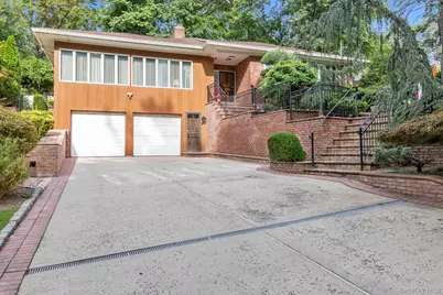 1 Crystal Drive, Great Neck, NY 11021 - Photo 1