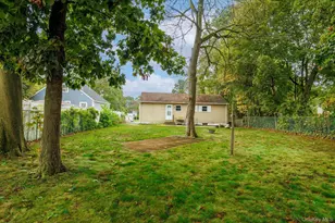 118 Coolidge Ave, Amityville, NY 11701 - Photo 23