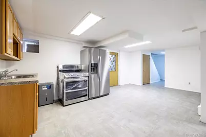 118 Coolidge Avenue, Amityville, NY 11701 - Photo 19