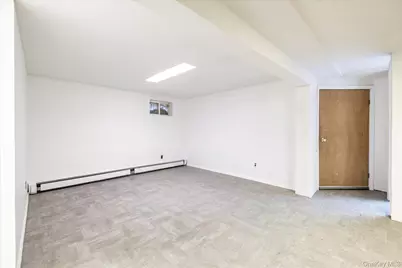 118 Coolidge Avenue, Amityville, NY 11701 - Photo 17