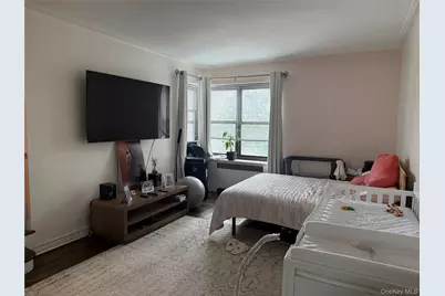 30 Clinton Place #3A, New Rochelle, NY 10801 - Photo 3