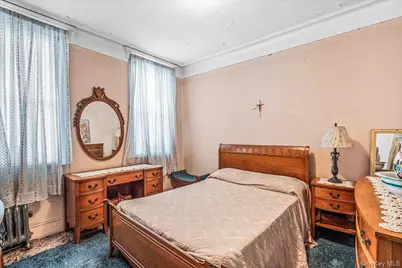 5523 Van Cleef Street, Flushing, NY 11368 - Photo 9