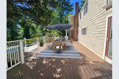 32 Valley Road, Old Westbury, NY 11568 - Photo 13