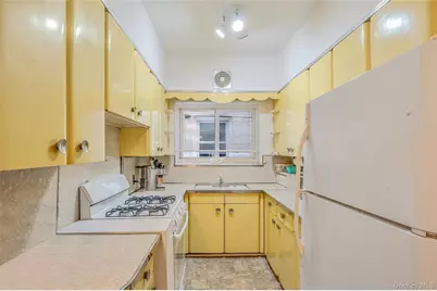 1932 W 13th Street, Brooklyn, NY 11223 - Photo 13