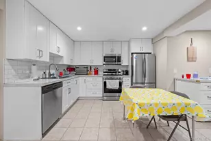 1518 Bayview Ave, Bronx, NY 10465 - Photo 11