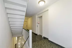 15 Canterbury Rd, Great Neck, NY 11021 - Photo 13