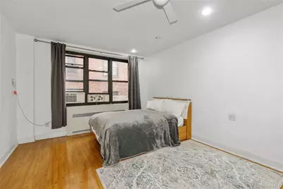 15 Canterbury Road #C10, Great Neck, NY 11021 - Photo 3