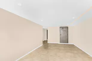 1283 E 223rd St, Bronx, NY 10466 - Photo 11