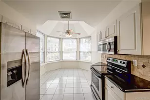 52 Admirals Dr E, Bay Shore, NY 11706 - Photo 5