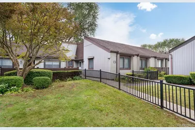 182 Strathmore Gate Drive, Stony Brook, NY 11790 - Photo 15