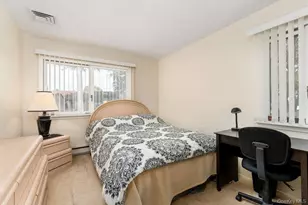 182 Strathmore Gate Dr, Stony Brook, NY 11790 - Photo 13