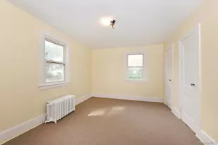 106 Grandview Ave, Great Neck, NY 11020 - Photo 15