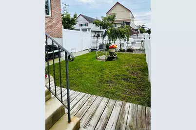6261 Decosta Avenue, Arverne, NY 11692 - Photo 13