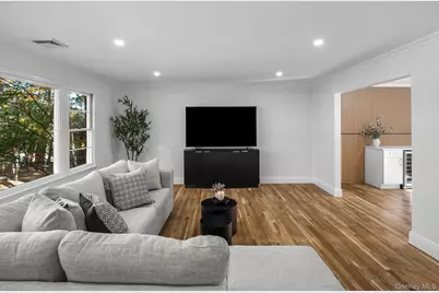 341 Millwood Road, Chappaqua, NY 10514 - Photo 3